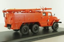 АЦ-40-Ц1А на шасси Урал 375Н, красный, без надписей, SSM1230, SSM 1:43 Уценка!