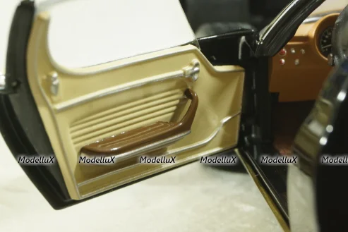 Lamborghini Miura SVR black/gold, 08319BKG, Kyosho 1:18