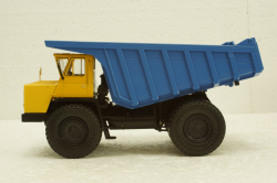 Белаз-7527 карьерный самосвал, желтый/синий, Н012, Наш Автопром 1:43