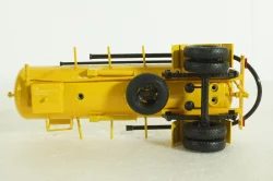 Полуприцеп-цементовоз ТЦ-4 1960, арт.100718, АвтоИстория 1:43