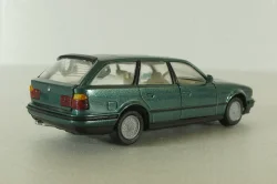 BMW 525i Touring (E34) green, Gama 1:43