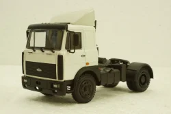 Маз-54326 тягач 1989 белый, Н709, Наш Автопром 1:43