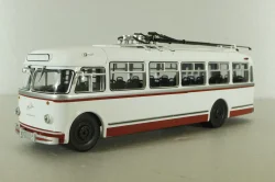КТБ-4 (Киев-4) 1963, белый/красный, Советский автобус 1:43 Уценка!