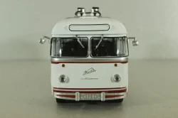 КТБ-4 (Киев-4) 1963, белый/красный, Советский автобус 1:43 Уценка!
