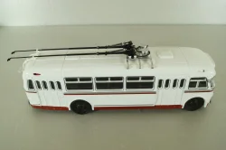 КТБ-4 (Киев-4) 1963, белый/красный, Советский автобус 1:43 Уценка!