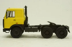 Маз-64224 тягач 1989г, желтый Н799, Наш Автопром 1:43
