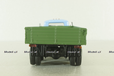 Зил-133ГЯ бортовой, голуб/зелен, 100275, АвтоИстория 1:43 Уценка!