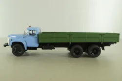 Зил-133ГЯ бортовой, голуб/зелен, 100275, АвтоИстория 1:43 Уценка!