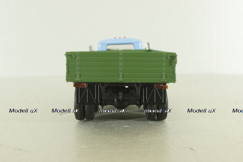 Зил-133ГЯ бортовой, голуб/зелен, 100275, АвтоИстория 1:43 Уценка!