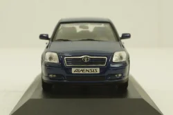Toyota Avensis, blue, Minichamps 1:43