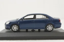 Toyota Avensis, blue, Minichamps 1:43