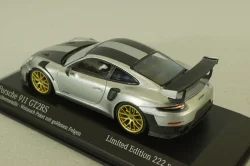 Porsche 911 (991.2) GT2RS Weissach package 2018, silver with gold rims, 413067231, Minichamps 1:43