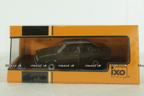 Volkswagen Jetta MK2 Grey Metallic, 1984, CLC500N.22, IXO 1:43