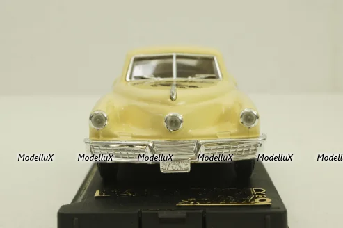 TucKer-11e, salon int.du modele reduit, Solido 1:43