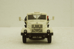 Краз-251Б1 тягач 1988 белый, Н778, Наш Автопром 1:43