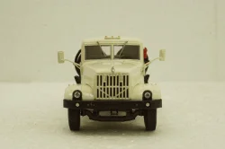 Краз-251Б1 тягач 1988 белый, Н778, Наш Автопром 1:43
