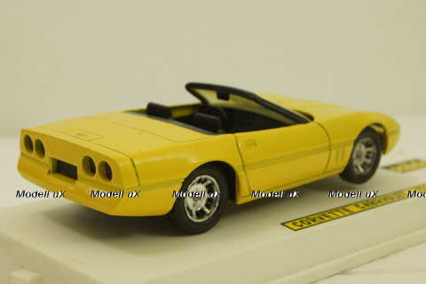 Corvette Cabriolet, 1514, yellow, Solido 1:43