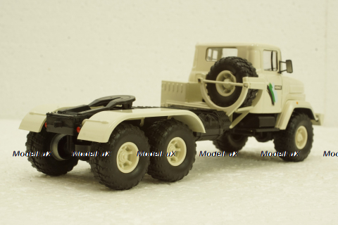 Краз-6446 тягач, белый, Н736, Наш Автопром 1:43