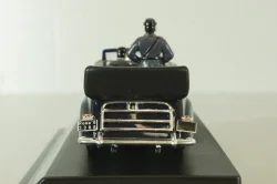 Lancia Astura IV serie Ministeriale 1938 with 3 figuren, Starline 1:43