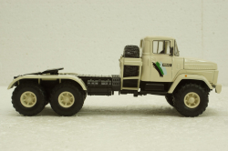 Краз-6446 тягач, белый, Н736, Наш Автопром 1:43
