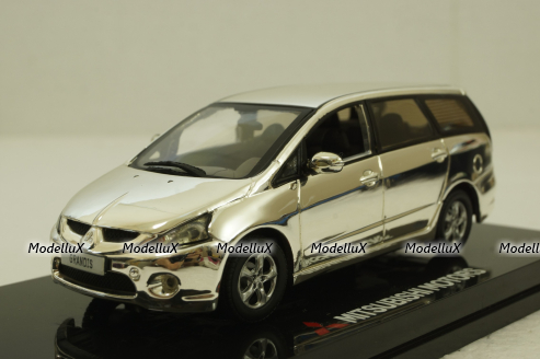 Mitsubishi Grandis, Chrome, SunStar 1:43