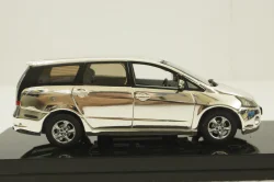 Mitsubishi Grandis, Chrome, SunStar 1:43