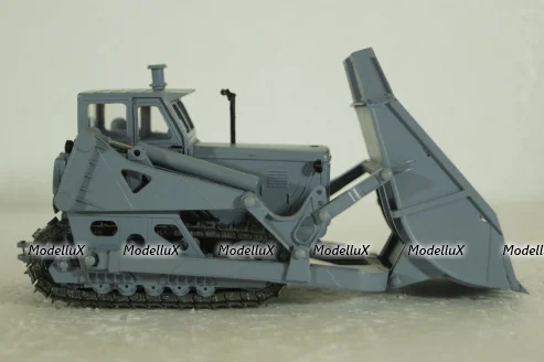 Т-157 погрузчик на базе Т-100М 1961, серый Трэкс 1:43