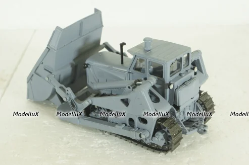 Т-157 погрузчик на базе Т-100М 1961, серый Трэкс 1:43