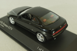 Alfa Romeo GTV Coupe 2003 black, 400120300, Minichamps 1:43