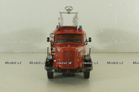 Mercedes L 6600  fire ladder 1951, blue,  03091, Schuco 1:43