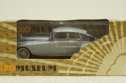 Pierce Arrow 1933 light blue, MUS045, IXO Museum 1:43