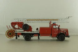 Mercedes L 6600  fire ladder 1951, blue,  03091, Schuco 1:43