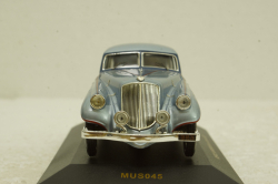 Pierce Arrow 1933 light blue, MUS045, IXO Museum 1:43