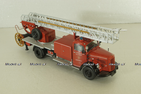 Mercedes L 6600  fire ladder 1951, blue,  03091, Schuco 1:43
