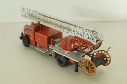 Mercedes L 6600  fire ladder 1951, blue,  03091, Schuco 1:43