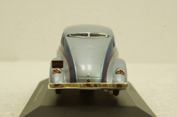 Pierce Arrow 1933 light blue, MUS045, IXO Museum 1:43