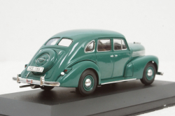 Opel Kapitan 4-door sedan (first generation) green, MUS048, IXO Museum 1:43
