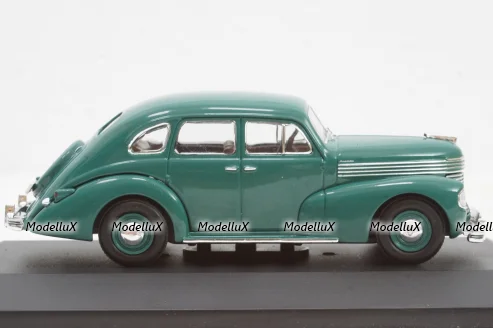 Opel Kapitan 4-door sedan (first generation) green, MUS048, IXO Museum 1:43