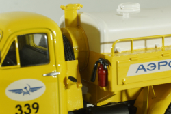 ГАЗ МЗ-51М Аэрофлот маслозаправщик, 1968г.,желтый, 105114, DiP Models 1:43