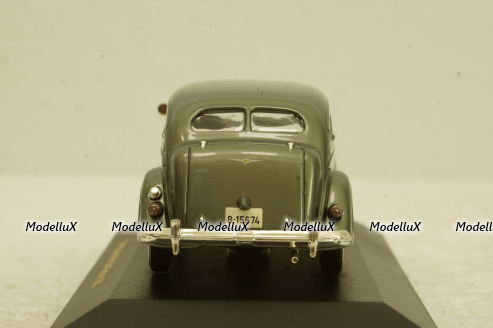 Chrysler Airflow sedan 1936 grey, MUS033, IXO Museum 1:43