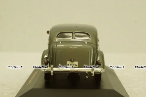 Chrysler Airflow sedan 1936 grey, MUS033, IXO Museum 1:43