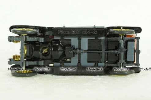 Руссо-Балт С24-40, ноябрь 1990г., красный, Тантал/Радон 1:43
