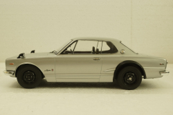Nissan Skyline GT-R KPGC10, silver, T9-1800180, Triple9 1:18