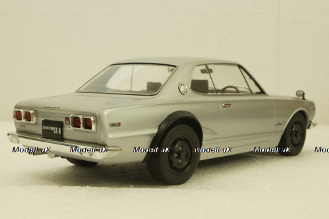 Nissan Skyline GT-R KPGC10, silver, T9-1800180, Triple9 1:18