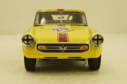 Honda S800 Closet Convertible Racing #25, T9-1800193, Triple9 1:18