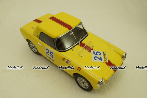 Honda S800 Closet Convertible Racing #25, T9-1800193, Triple9 1:18