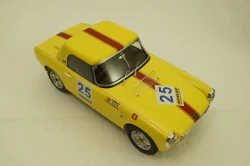 Honda S800 Closet Convertible Racing #25, T9-1800193, Triple9 1:18