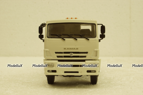 Камаз-65225 тягач 6х6, білий, АвтоИстория 1:43