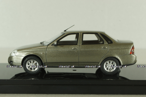 Ваз-2170 Priora Седан 2014 г. серый, 221707, DiP Models 1:43