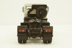 Камаз-65225 тягач 6х6, білий, АвтоИстория 1:43